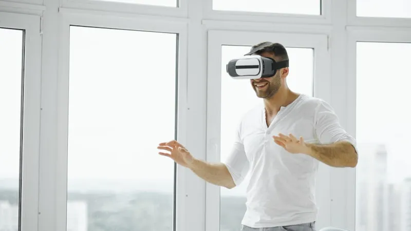 Where reality ends — headset-driven AR &amp; VR worlds